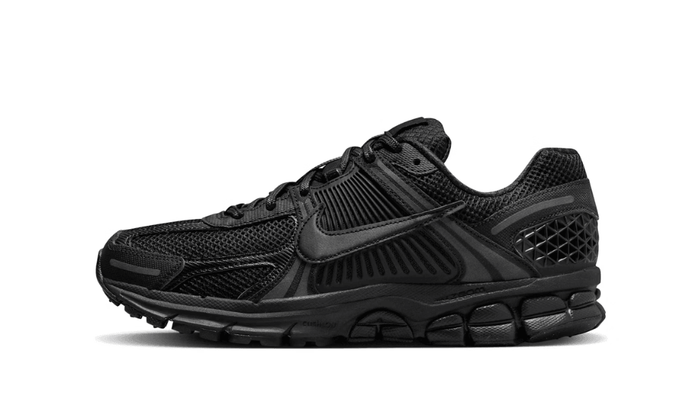 Nike Zoom Vomero 5 Triple Black (2023) Nike Zoom Vomero 5 Triple Black (2023)