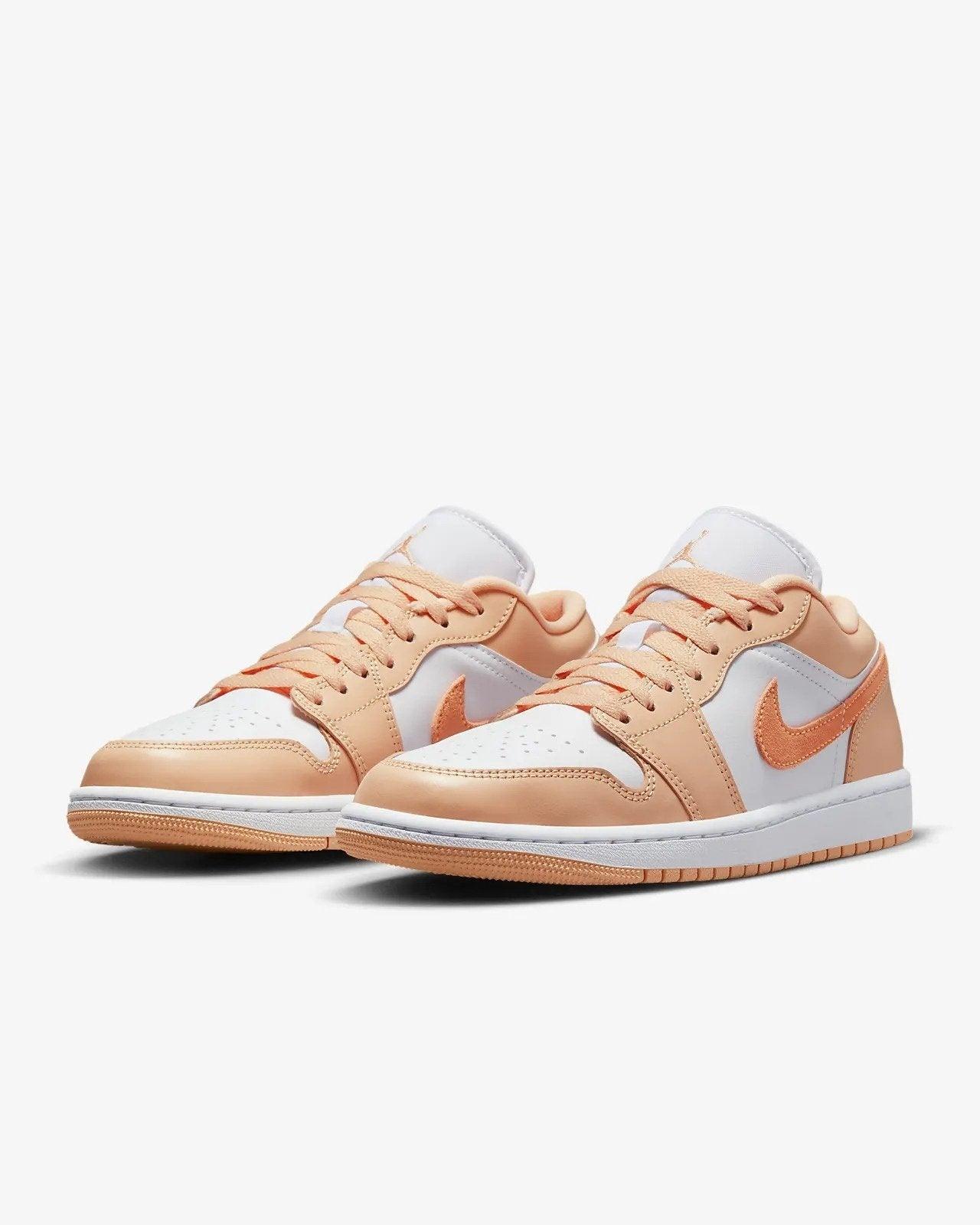 Jordan 1 Low WMNS