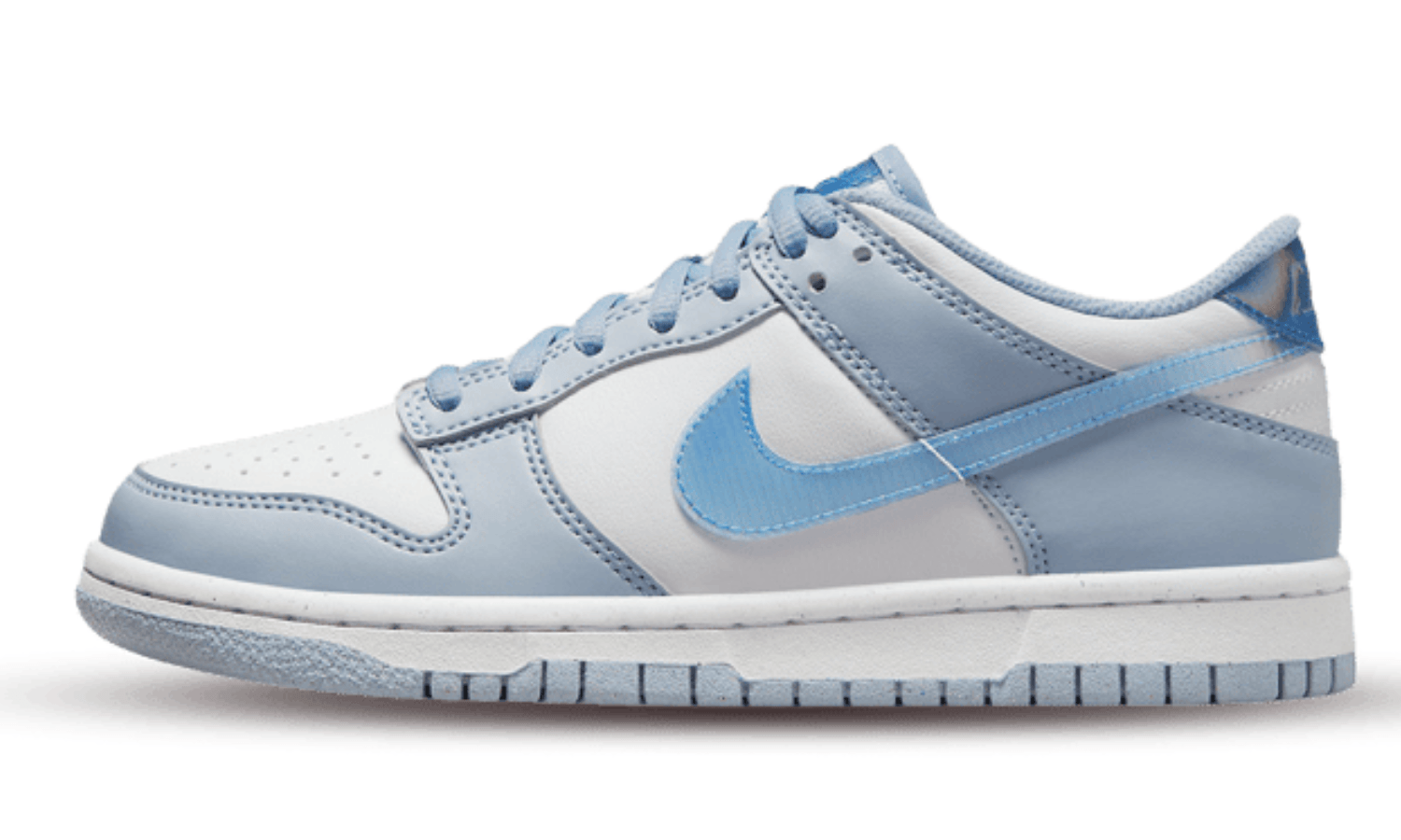 Nike Dunk Low ''Next Nature Blue Whisper Iridescent'' (GS) Nike Dunk Low ''Next Nature Blue Whisper Iridescent'' (GS)